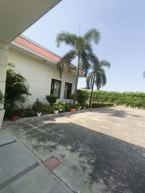 4 BHK Villa – Exterior View View at Chattarpur - for Rent