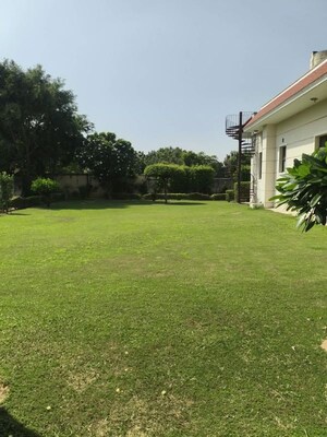 4 BHK Villa – Garden View at Chattarpur - for Rent