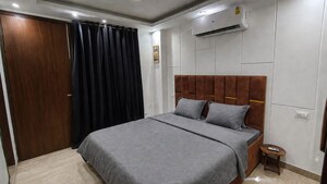 Bedroom in 4 BHK Villa at Chattarpur – for Rent