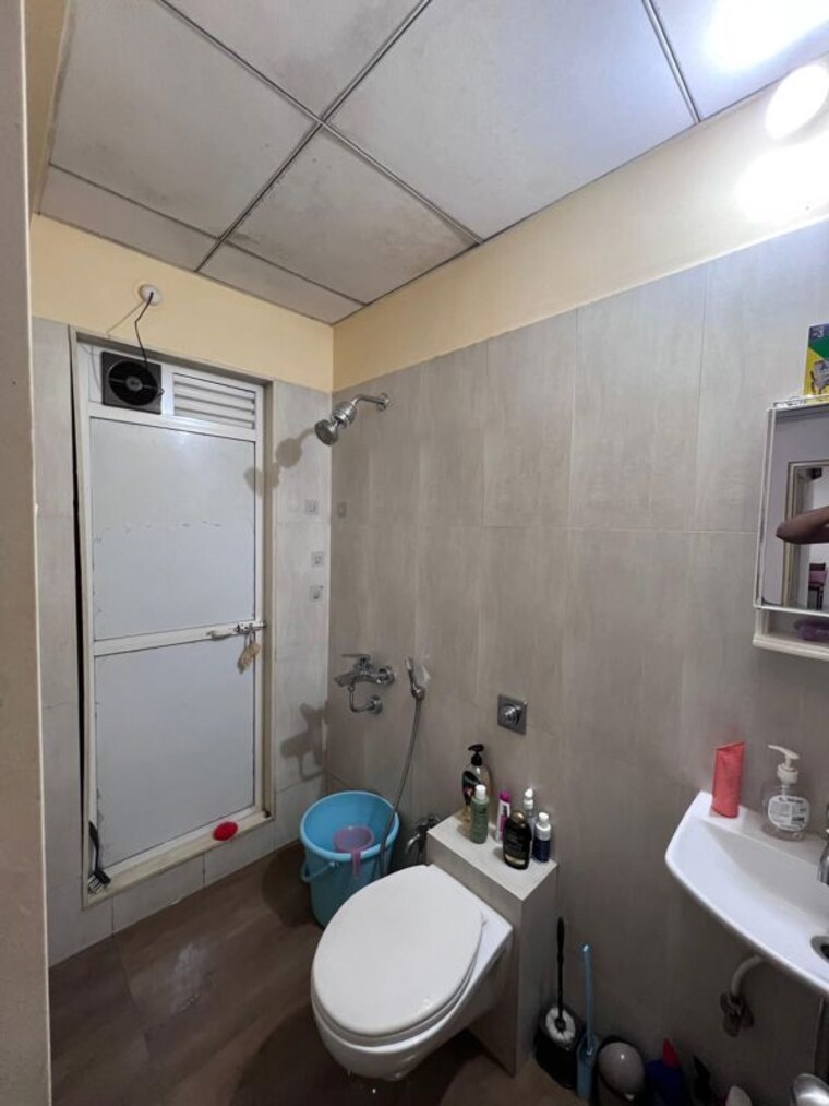 Bathroom, rajaram-sukur-enclave-d-wing 1 Bedroom 483 Sq.Ft. Apartment In Ghodbunder Road Thane 10780717