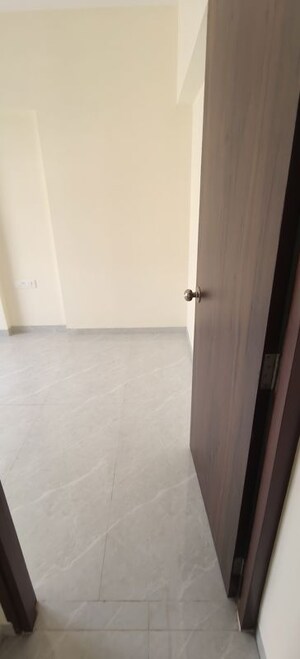 Room in 1.5 BHK Apartment at Atul Horizon, Bhandup West – for Rent