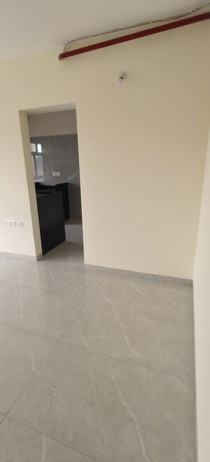 Room in 1.5 BHK Apartment at Atul Horizon, Bhandup West – for Rent