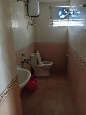 Bathroom in 2 BHK Apartment at WhiteHouse Apartment, Rt Nagar – for Rent