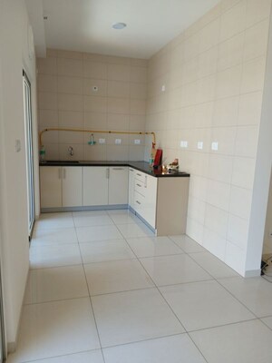 Bathroom in 2 BHK Apartment at WhiteHouse Apartment, Rt Nagar – for Rent