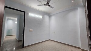 Room in 2 BHK Builder Floor at Neb Sarai – for Rent