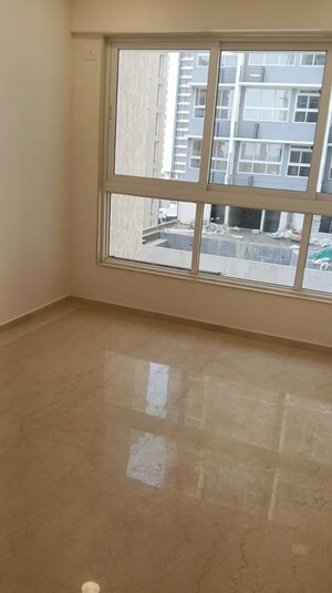 Room in 2 BHK Apartment at Group Satellite Elegance, Goregaon East – for Rent