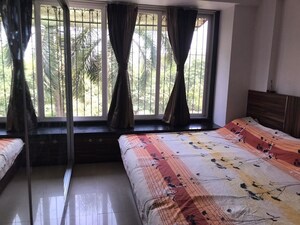 Bedroom in 2 BHK Apartment at Wadala East – for Rent