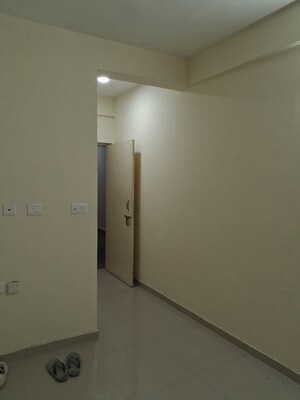 Furnished Amenities in 3 BHK Apartment at Pyramid Altia, Sector 70 – for Rent