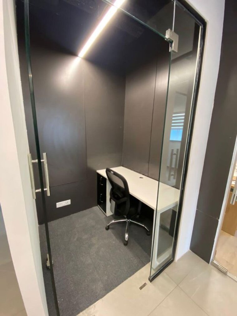 Team Area, new palasia Commercial Office Space 1000 Sq.Ft. In New Palasia Indore 10780834