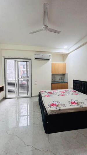 Bedroom in 1 RK Apartment at DLF Pink Town House, Dlf City Phase 3 – for Rent