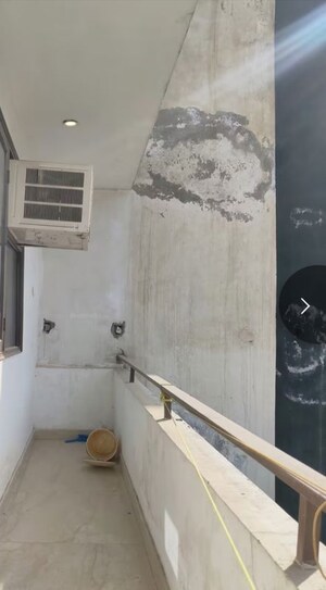 Bathroom in 1 RK Builder Floor at Sector 42 – for Rent