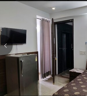 1 RK Builder Floor For Rent in Sector 42