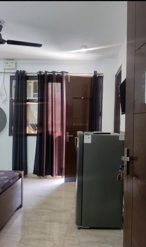 Room in 1 RK Builder Floor at Sector 42 – for Rent
