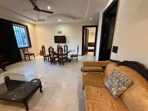 Living Room in 2 BHK Builder Floor at South City 1 – for Rent