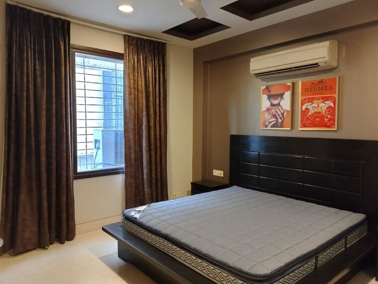 Bedroom, east of kailash 3 Bedroom 200 Sq.Yd. Builder Floor In East Of Kailash Delhi 10780908