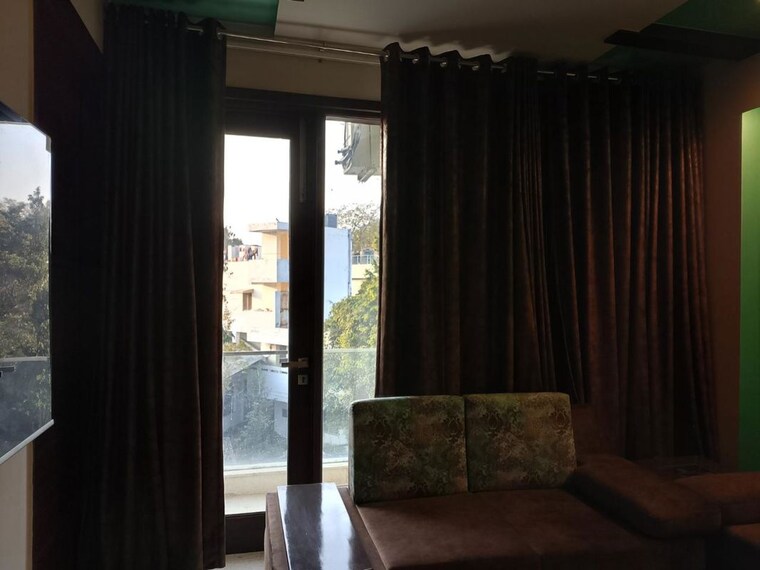 Bedroom, east of kailash 3 Bedroom 200 Sq.Yd. Builder Floor In East Of Kailash Delhi 10780908