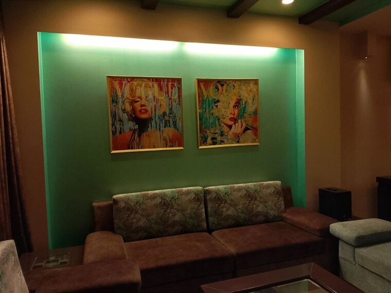 Bedroom, east of kailash 3 Bedroom 200 Sq.Yd. Builder Floor In East Of Kailash Delhi 10780908