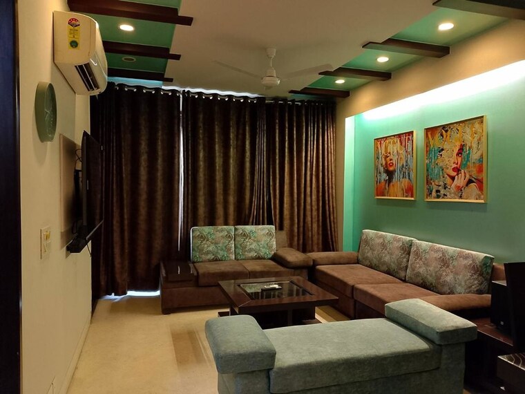 Bedroom, east of kailash 3 Bedroom 200 Sq.Yd. Builder Floor In East Of Kailash Delhi 10780908