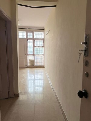 Room in 3 BHK Builder Floor at Raheja Teachers Apartments, Sector 31 – for Sale