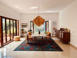 Bedroom in 4 BHK Builder Floor at Mahatma Gandhi Road – for Rent