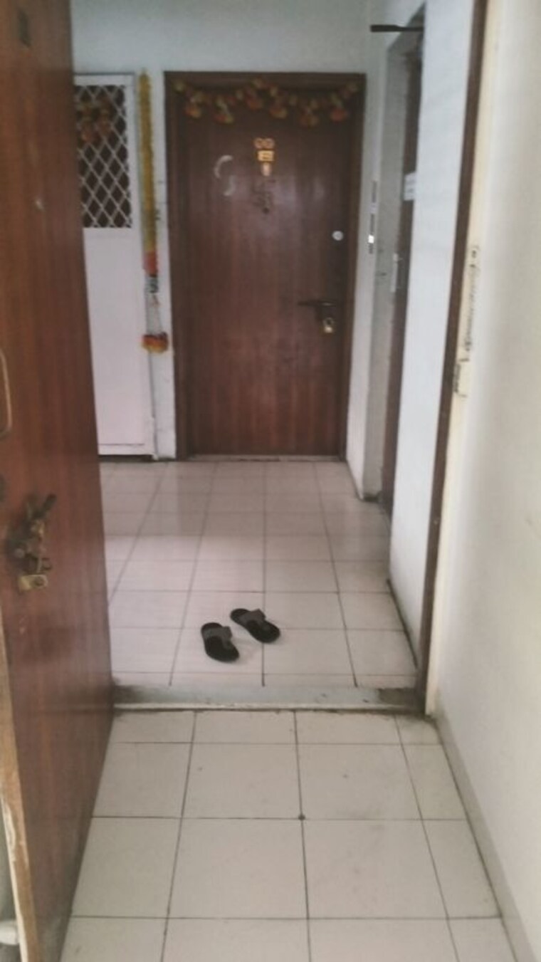 Bathroom, oxford-comforts 2 Bedroom 850 Sq.Ft. Apartment In Wanwadi Pune 10780958