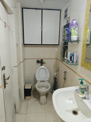 Bathroom in 1 BHK Apartment at Bandra West – for Rent