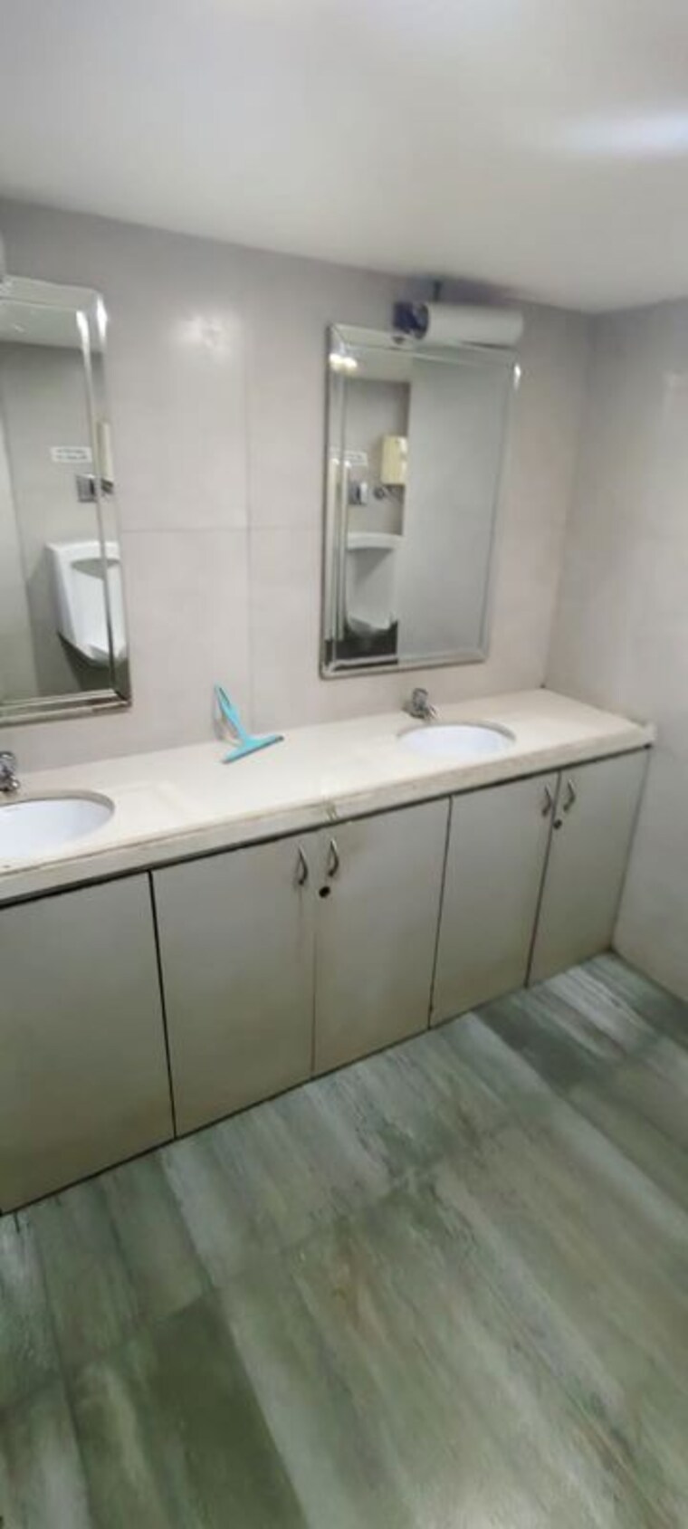 Bathroom, morya-landmark-2 Commercial Office Space 5800 Sq.Ft. In Andheri West Mumbai 10780249