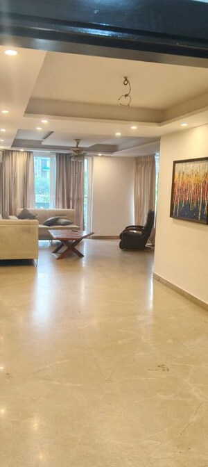 Living Room in 3 BHK Builder Floor at Sector 40 – for Sale