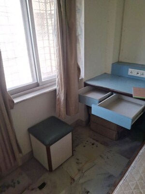  1 BHK Apartment at Bandra West – for Rent