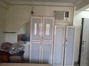  1 BHK Apartment at Bandra West – for Rent