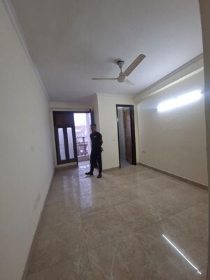 2 BHK Builder Floor For Rent in Chattarpur
