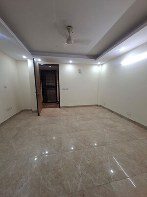 Room in 2 BHK Builder Floor at Chattarpur – for Rent