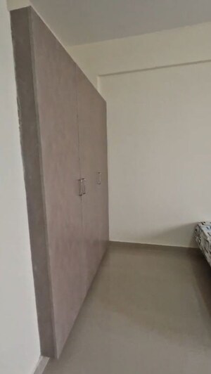Furnished Amenities in 1 BHK Apartment at Pearl Residency Bellandur, Bellandur – for Rent