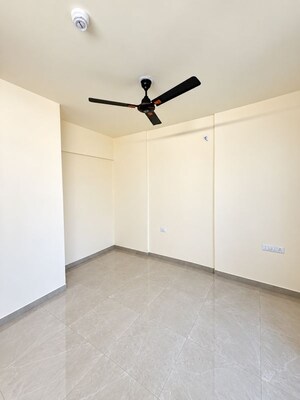 Master Bedroom in 2 BHK Apartment at Piramal Vaikunth, Balkum Pada – for Rent