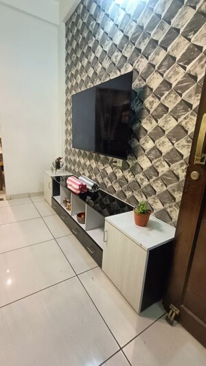 Furnished Amenities in 1 BHK Builder Floor at Mahalaxmi Nagar – for Rent