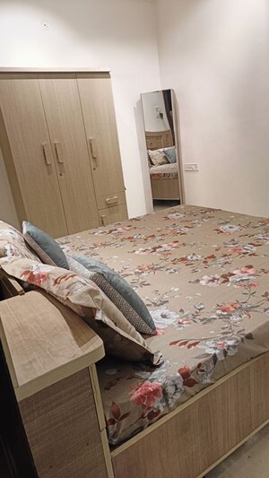 Bedroom in 1 BHK Builder Floor at Mahalaxmi Nagar – for Rent