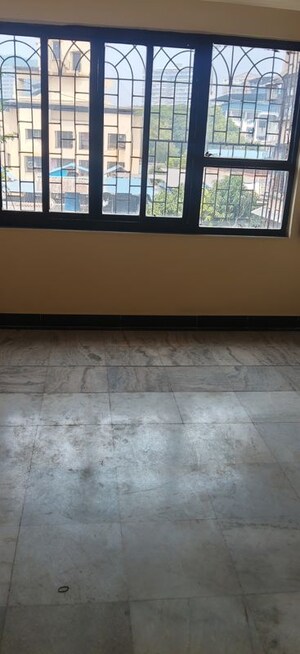 Room in 2 BHK Apartment at Nerul Sector 19 – for Rent
