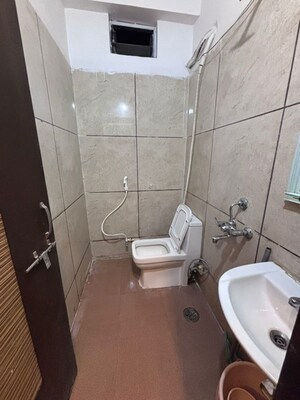 Bathroom in 1 RK Builder Floor at Mahalaxmi Nagar – for Rent