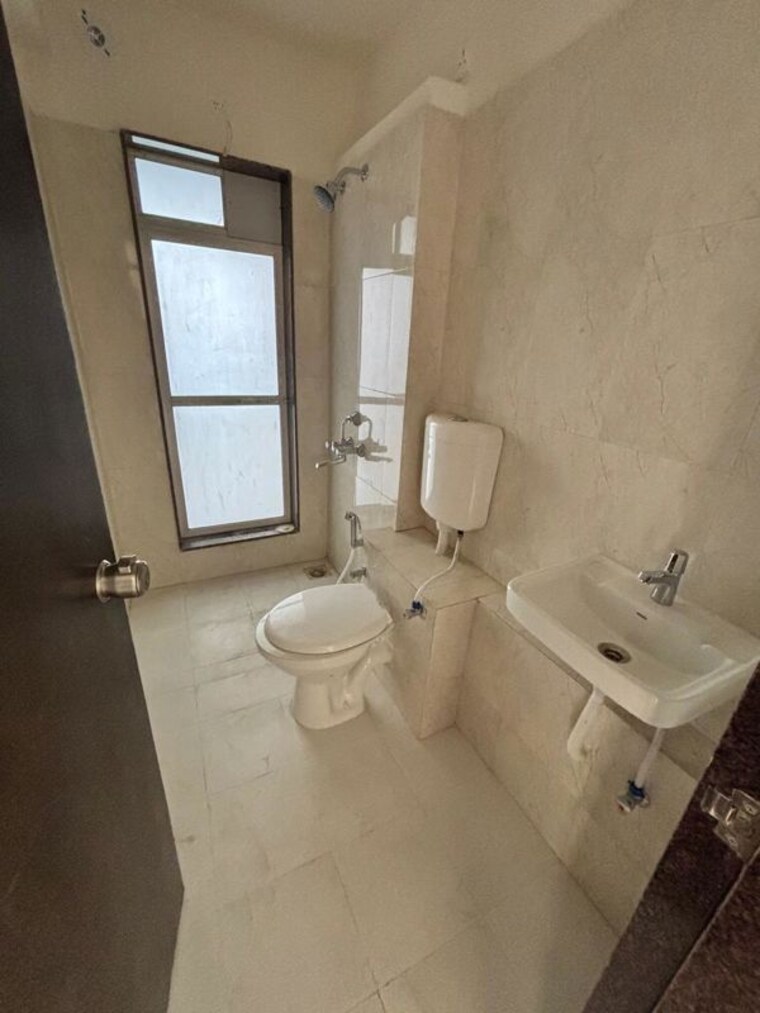 Bathroom, puranik-city-reserva 1 Bedroom 445 Sq.Ft. Apartment In Ghodbunder Road Thane 10781070