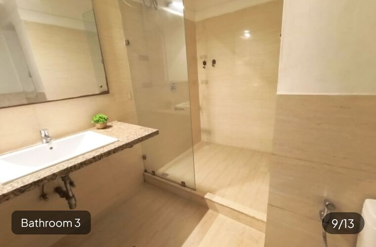 Bathroom, dlf-new-town-heights-ii 3.5 Bedroom 1930 Sq.Ft. Apartment In Sector 86 Gurgaon 10781068