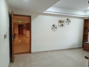 Room in 3 BHK Apartment at Koncept The Botanika, Gachibowli – for Rent