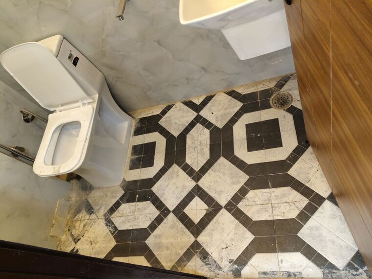 Bathroom, baner 3 Bedroom 1500 Sq.Ft. Apartment In Baner Pune 10781093