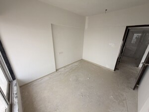 Room in 2 BHK Apartment at Grace Mass Metropolis, Chembur – for Rent