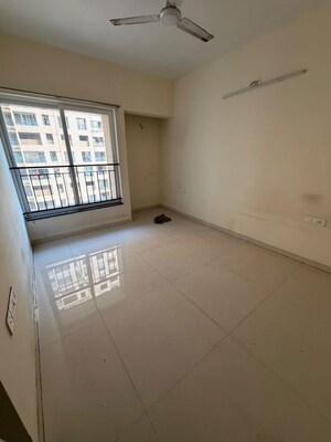Room in 3 BHK Apartment at Dosti West County, Balkum Pada – for Rent