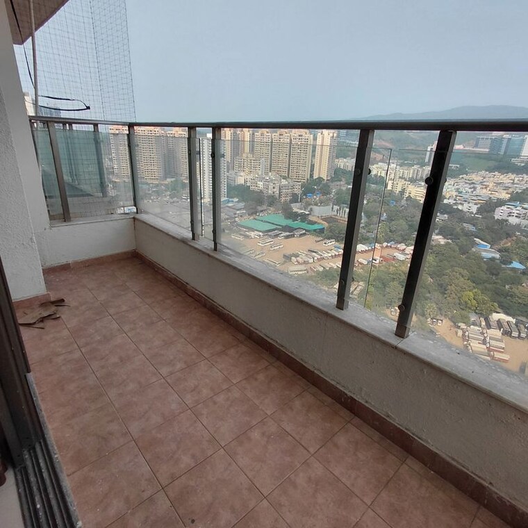 Balcony, satellite-tower 3 Bedroom 1750 Sq.Ft. Apartment In Goregaon East Mumbai 10781177