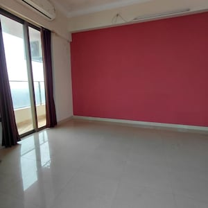 Room in 3 BHK Apartment at Satellite Tower, Goregaon East – for Rent