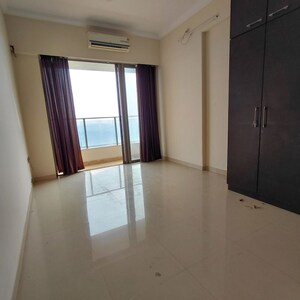 Furnished Amenities in 3 BHK Apartment at Satellite Tower, Goregaon East – for Rent