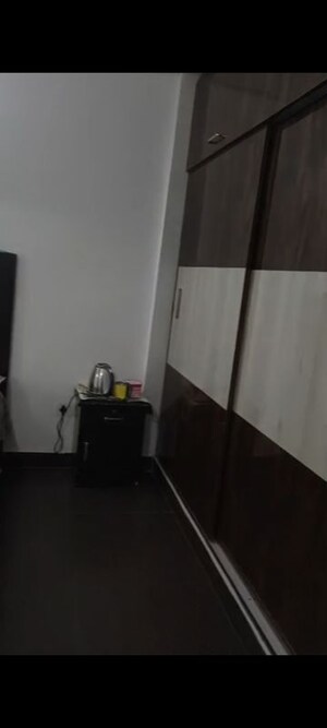 Furnished Amenities in 2 BHK Builder Floor at Pinewood Enclave, Wave City – for Sale
