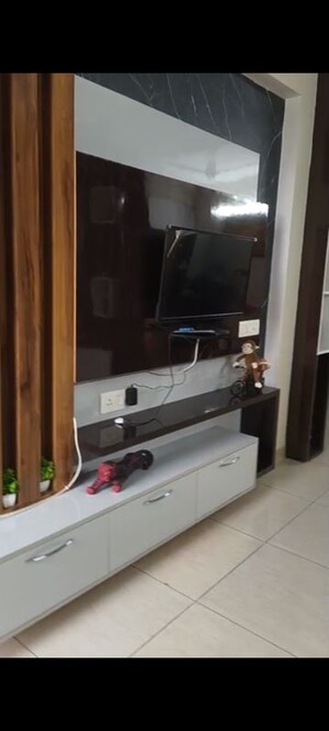 Kitchen in 2 BHK Builder Floor at Pinewood Enclave, Wave City – for Sale