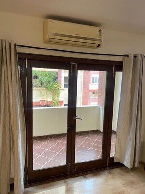 Room in 3 BHK Apartment at Jubilee Hitech, Madhapur – for Rent